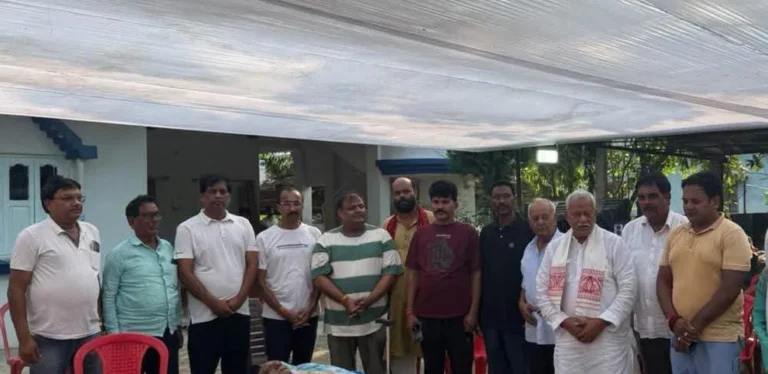 वरिष्ठ कांग्रेस नेता ब्रह्मदेव दास के निधन से परबत्ता में शोक की लहर, पहुंचे बिहार विधानसभा के उपाध्यक्ष नरेंद्र नारायण यादव।