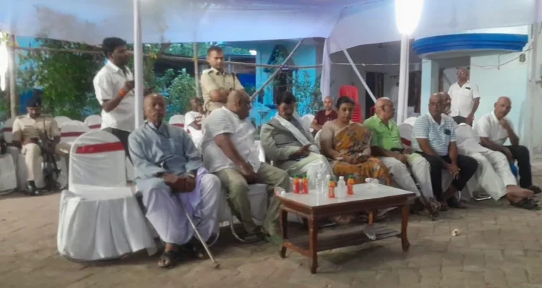 Khagaria News: वरिष्ठ कांग्रेस नेता ब्रह्मदेव दास की श्रद्धांजलि सभा में पहुंचे डॉ. मदन मोहन झा