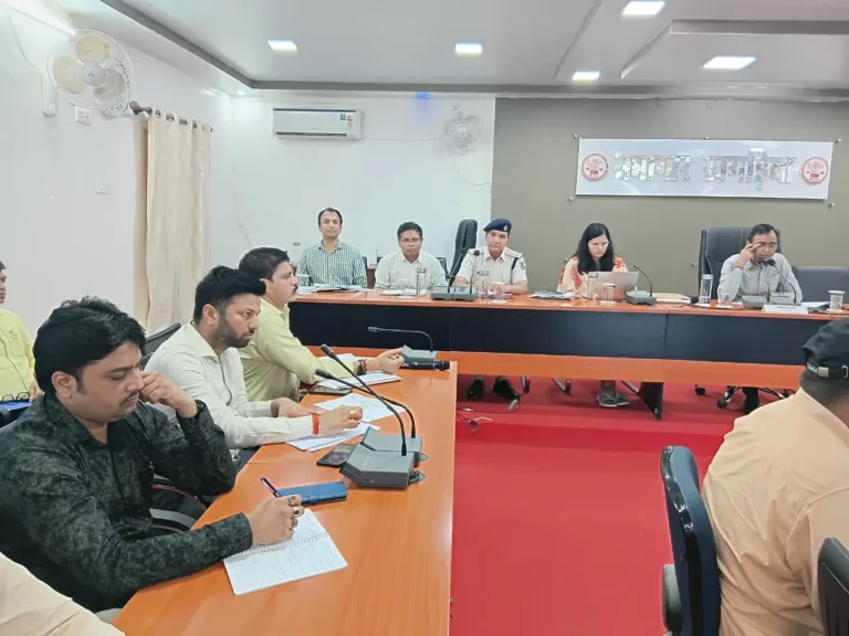 Khagaria News: कोसी स्नातक निर्वाचन 2026 को लेकर कोषांगों की समीक्षा, अधिकारियों को दिए निर्देश