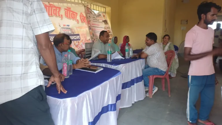 CHANDAN NEWS: कुसुमजोरी पंचायत सरकार भवन में मुख्यमंत्री सहयोग शिविर आयोजित, 14 आवेदन प्राप्त, पांच का ऑन द स्पॉट निष्पादन