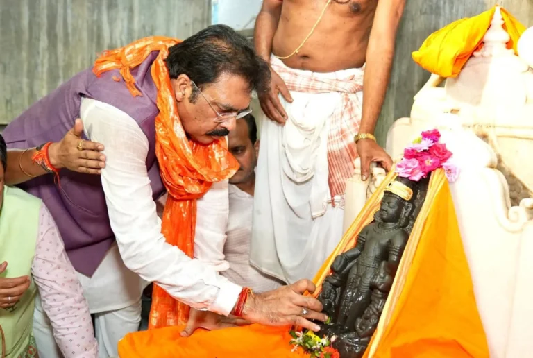 BOUNSI NEWS: मंदार पहुंचे भाजपा प्रदेश अध्यक्ष संजय सरावगी, मंदिरों में की पूजा-अर्चना; कार्यकर्ताओं ने किया स्वागत