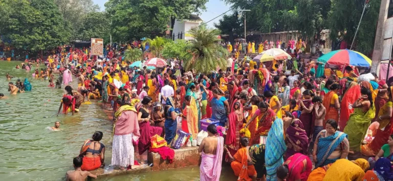 BOUNSI NEWS: पापहरणी में जिउतिया के नहाय-खाय पर उमड़ा आस्था का सैलाब