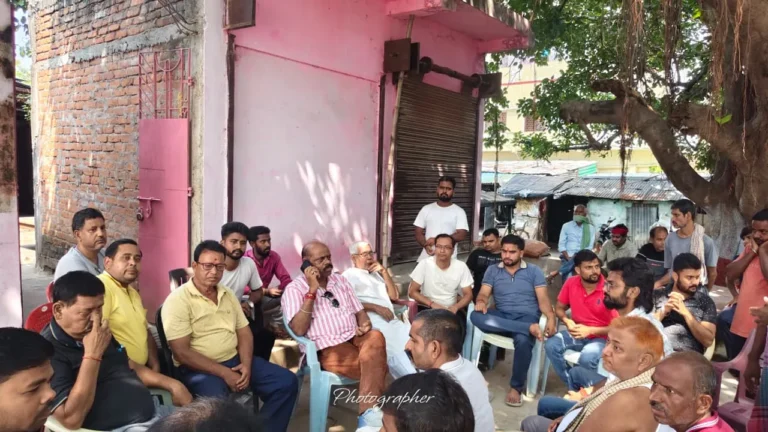 BOUNSI NEWS: दुर्गा पूजा को लेकर तैयारी तेज, मंदिर के रंग-रोगन व सफाई का काम शुरू