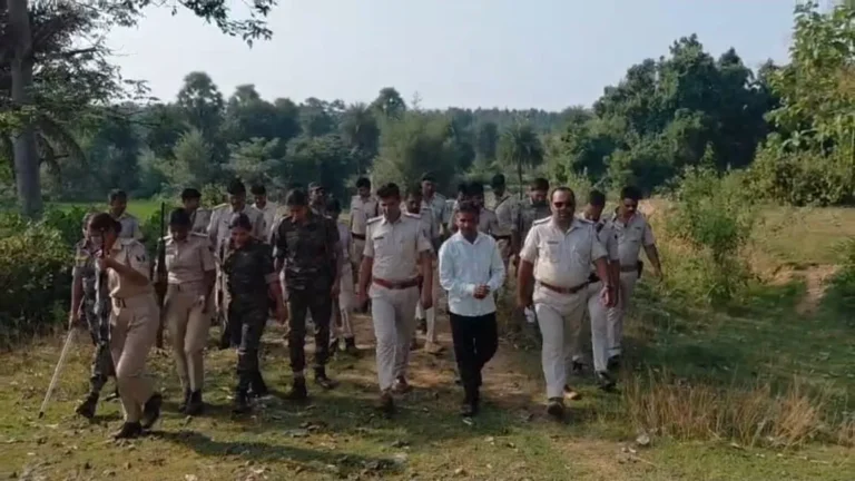 CHANDAN NEWS: दुर्गापूजा को लेकर लहरनिया जंगल में पुलिस का सघन सर्च अभियान