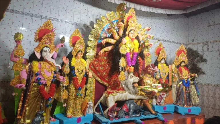 CHANDAN NEWS: बेलभरनी पूजन और वैदिक मंत्रोच्चार के साथ चांदन में मां दुर्गा की स्थापना, मंदिरों में भक्तिमय हुआ माहौल