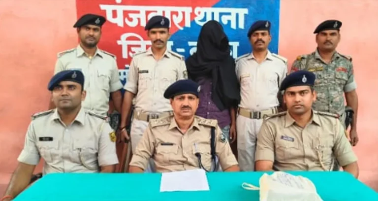 BANKA NEWS: बांका में सूखा नशा के खिलाफ पुलिस की बड़ी कार्रवाई, 82 पुड़िया में 23 ग्राम ब्राउन शुगर जैसा पदार्थ बरामद