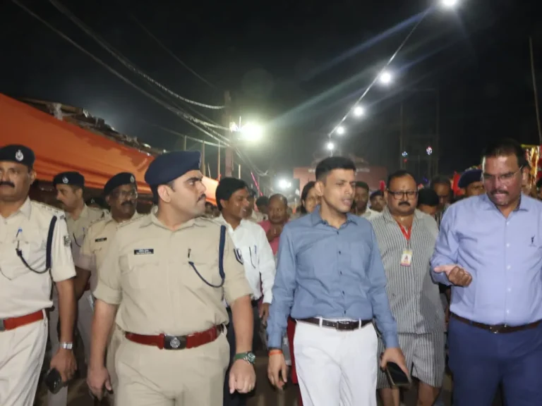 BANKA NEWS: मुख्यमंत्री के तेलडीहा मंदिर आगमन को लेकर प्रशासन अलर्ट, डीएम अंशुल अग्रवाल ने लिया तैयारियों का जायजा