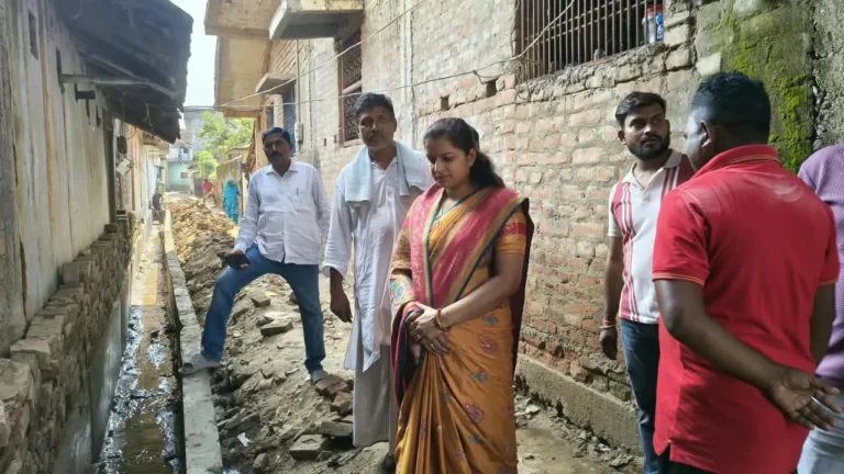 BOUNSI NEWS: थाड़ीमहुआ में पीसीसी सड़क निर्माण शुरू, कच्चे रास्ते की समस्या होगी दूर