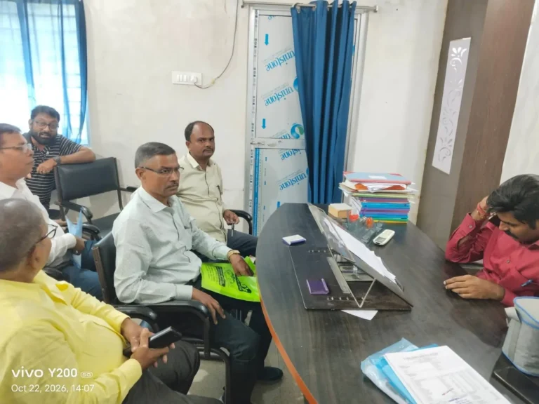 CHANDAN NEWS: चांदन में 23 अक्टूबर से सभी विद्यालयों में एमडीएम शुरू, बकाया भुगतान के लिए वेंडरों से बिल जमा कराने का निर्देश