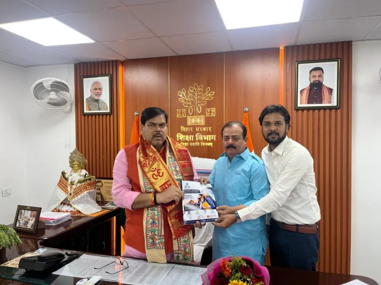 BIHAR NEWS: निजी विद्यालयों की 10 सूत्री मांगों पर शिक्षा मंत्री का आश्वासन, आरटीई भुगतान से लेकर स्कूल बस नीति तक उठे मुद्दे