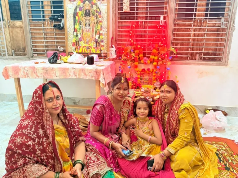 BOUNSI NEWS: बौंसी में श्रद्धा और आस्था के साथ मनाया गया करवाचौथ, चांद के दीदार के बिना भी रखा व्रत